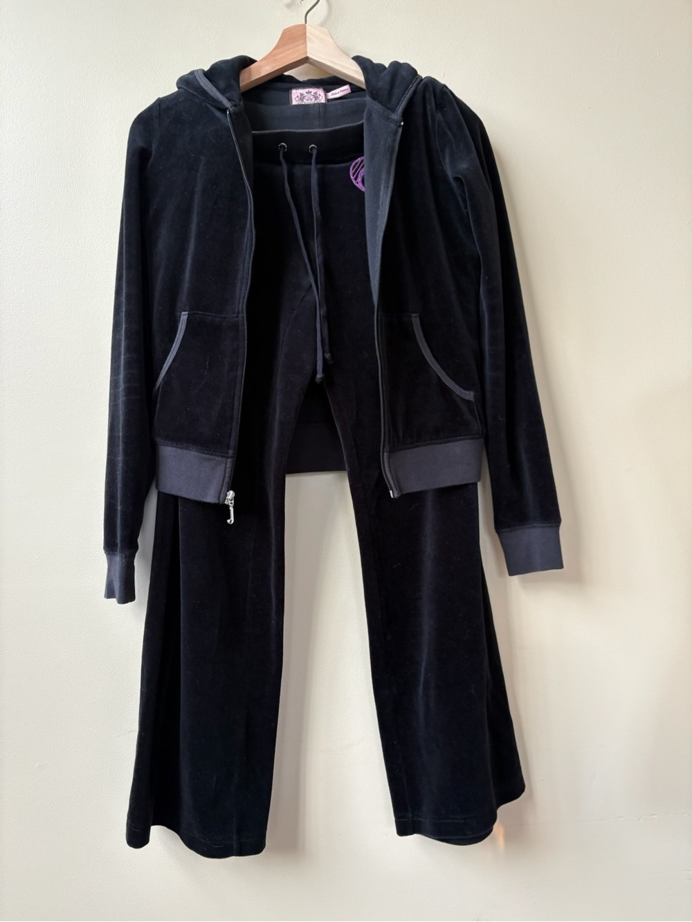 Y2K ORIGINAL -Juicy Couture - Black and Pink Velour Tracksuit - 2 PIECE - Size S - Picture 11 of 13